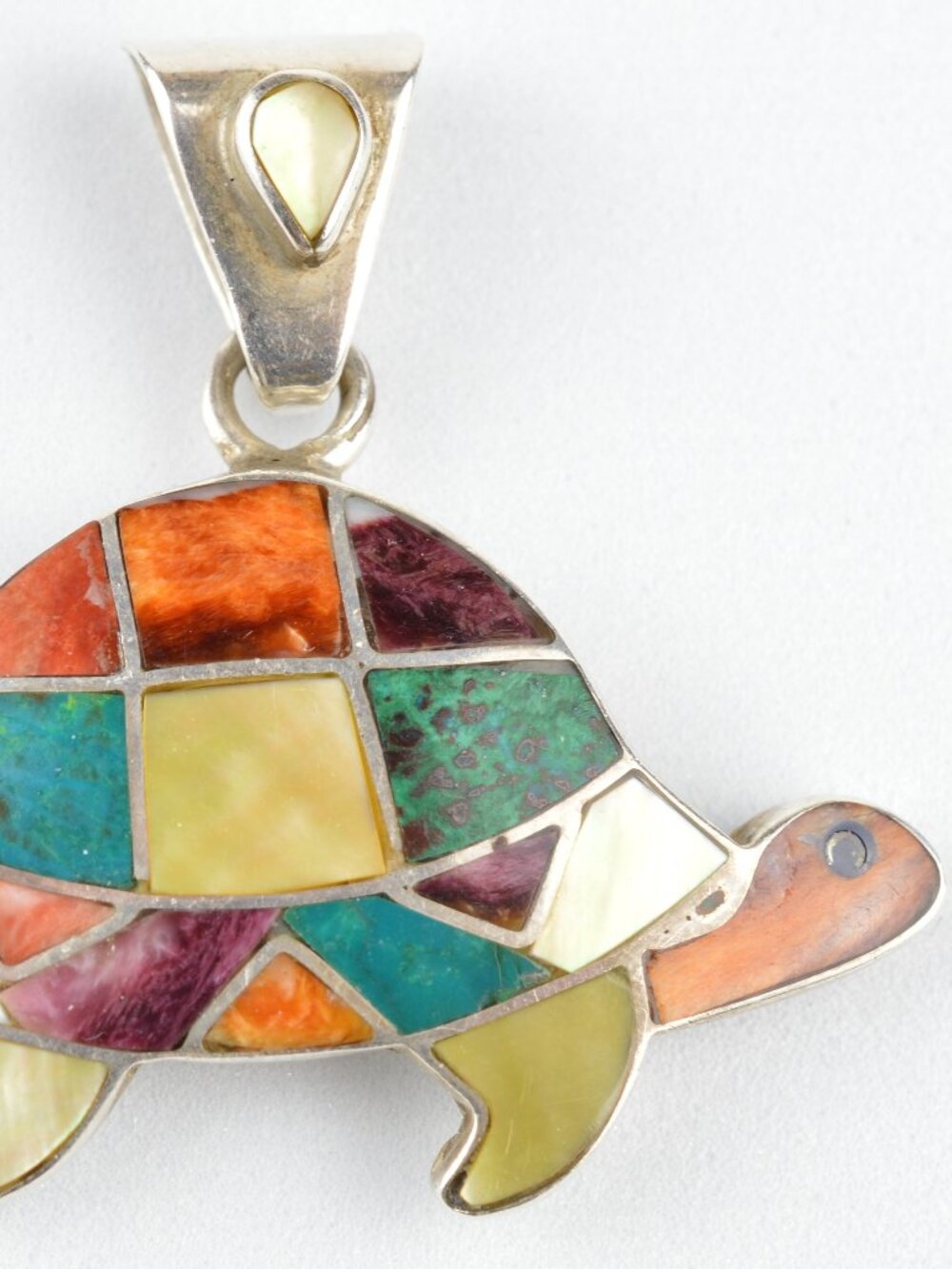 Peruvian 950 Silver Mosaic Inlay Turtle Pendant Colorful Stone Spiny Oyster 6.3g